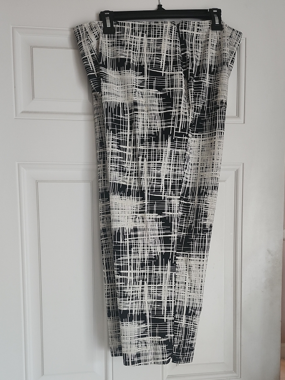 Talbots Side Zip Slim Ankle Pants 12 Black White Abstract Sketch Print Stretch